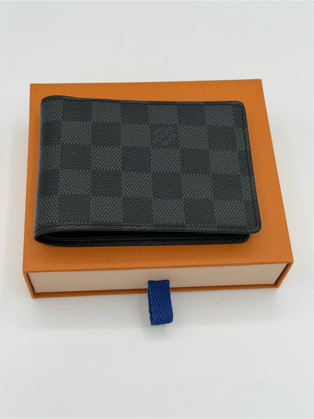 Louis Vuitton men’s wallet Authentic in box